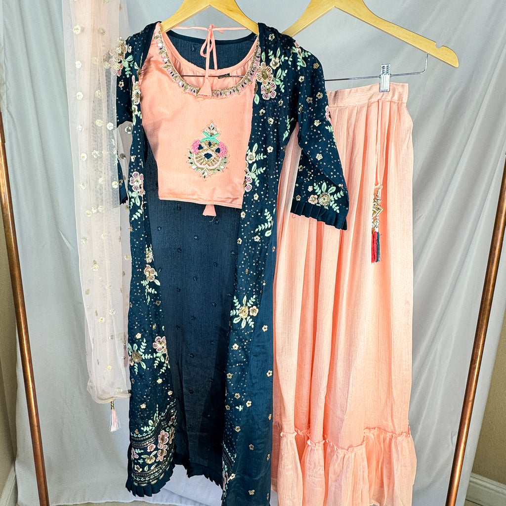 GIRLS -  Aarika's Closet