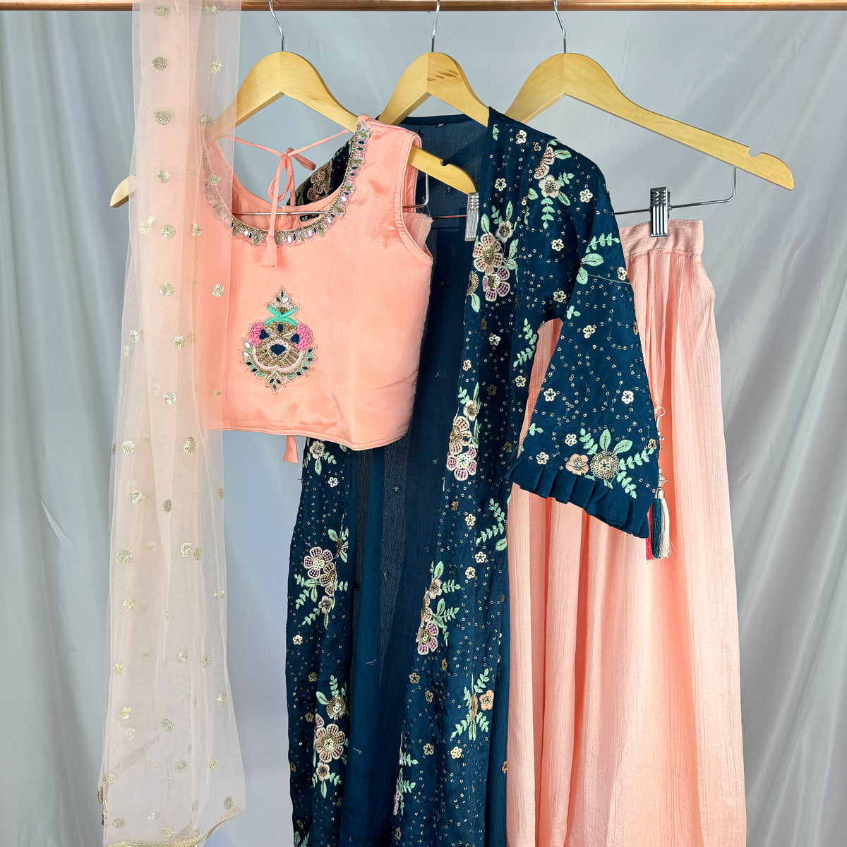 GIRLS -  Aarika's Closet