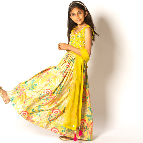 GIRLS -  Aarika's Closet