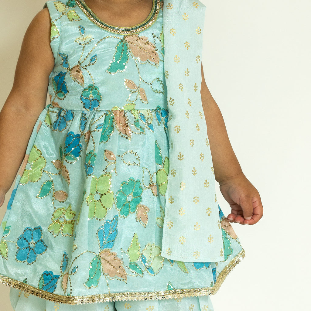 GIRLS -  Aarika's Closet