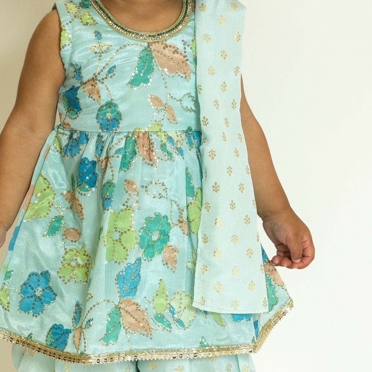 GIRLS -  Aarika's Closet