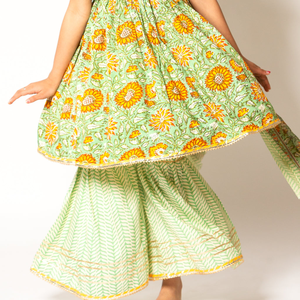 GIRLS -  Aarika's Closet