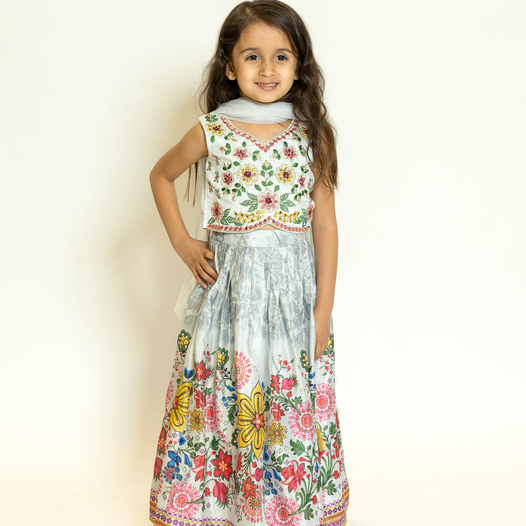 GIRLS -  Aarika's Closet
