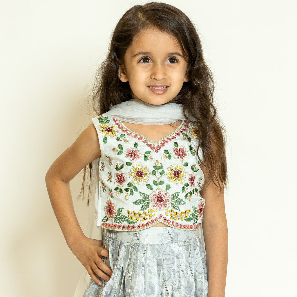 GIRLS -  Aarika's Closet
