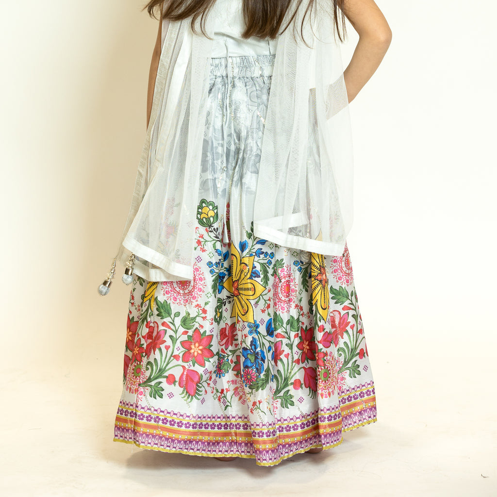 GIRLS -  Aarika's Closet