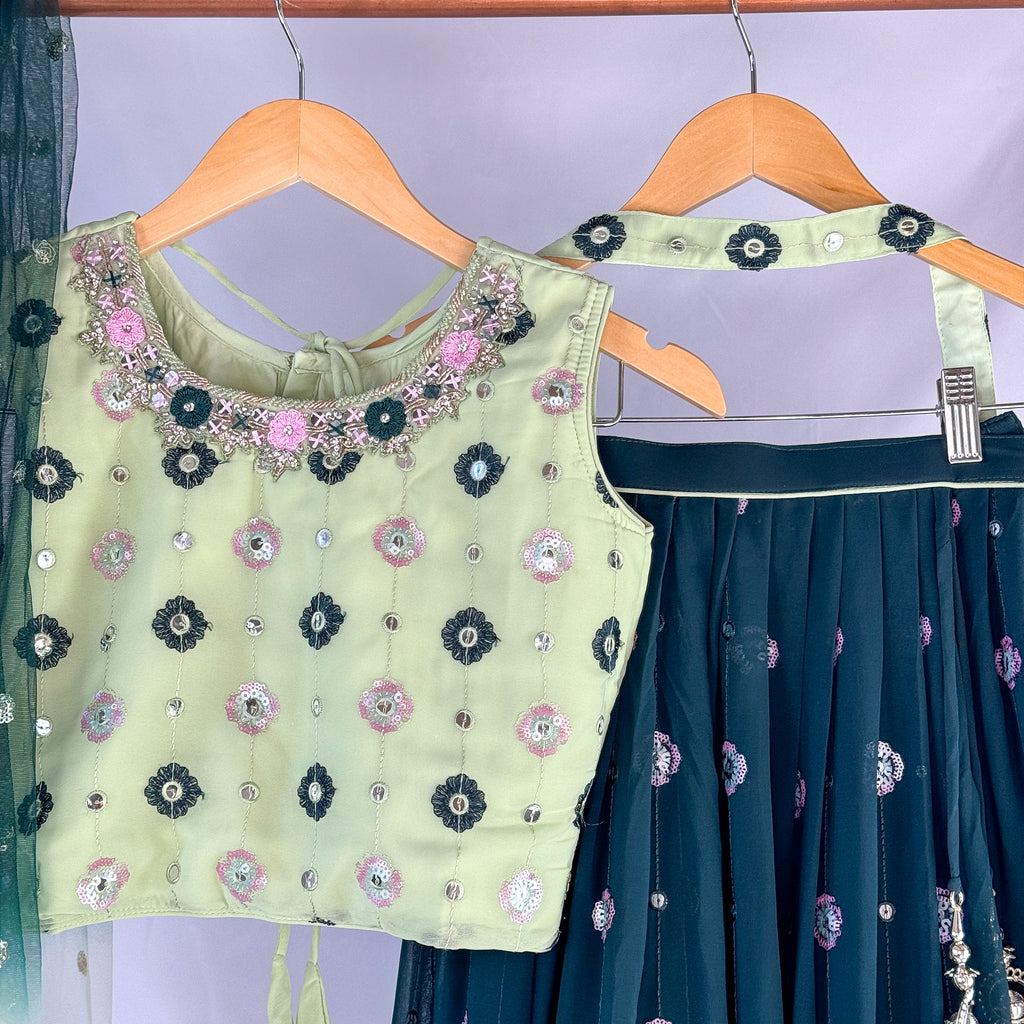 GIRLS -  Aarika's Closet
