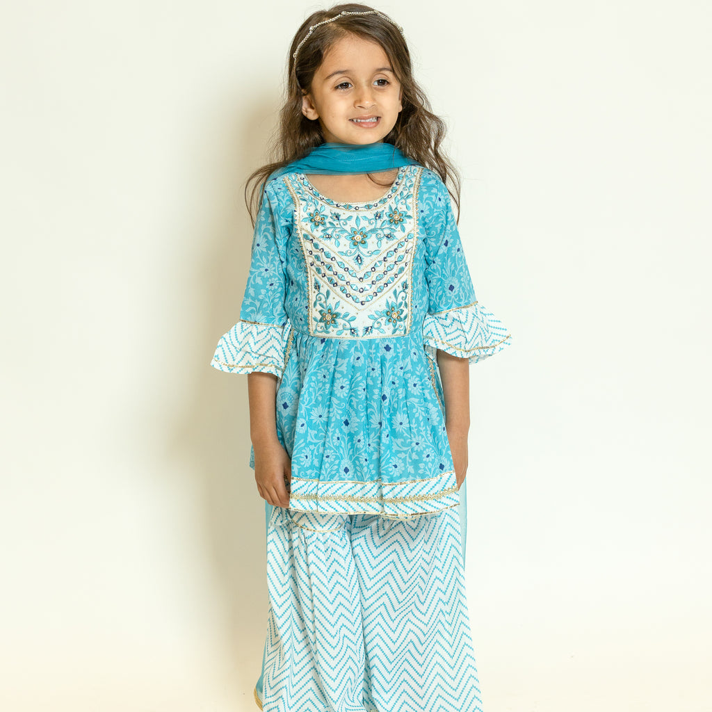 GIRLS -  Aarika's Closet