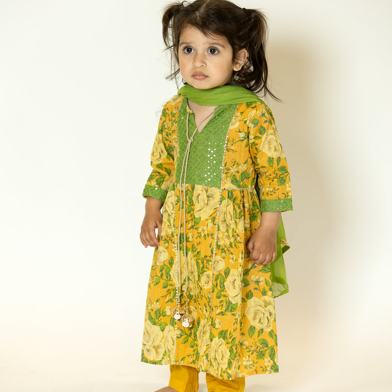 GIRLS -  Aarika's Closet