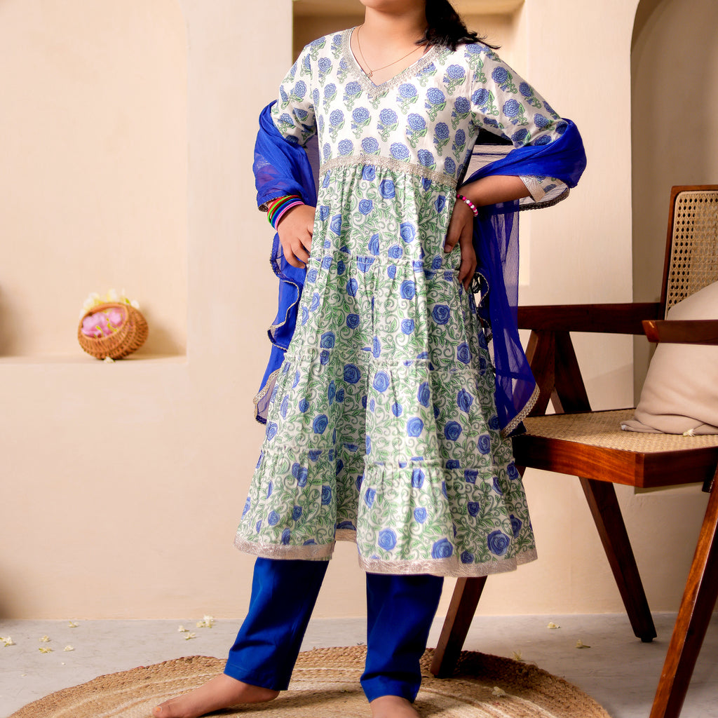 GIRLS -  Aarika's Closet
