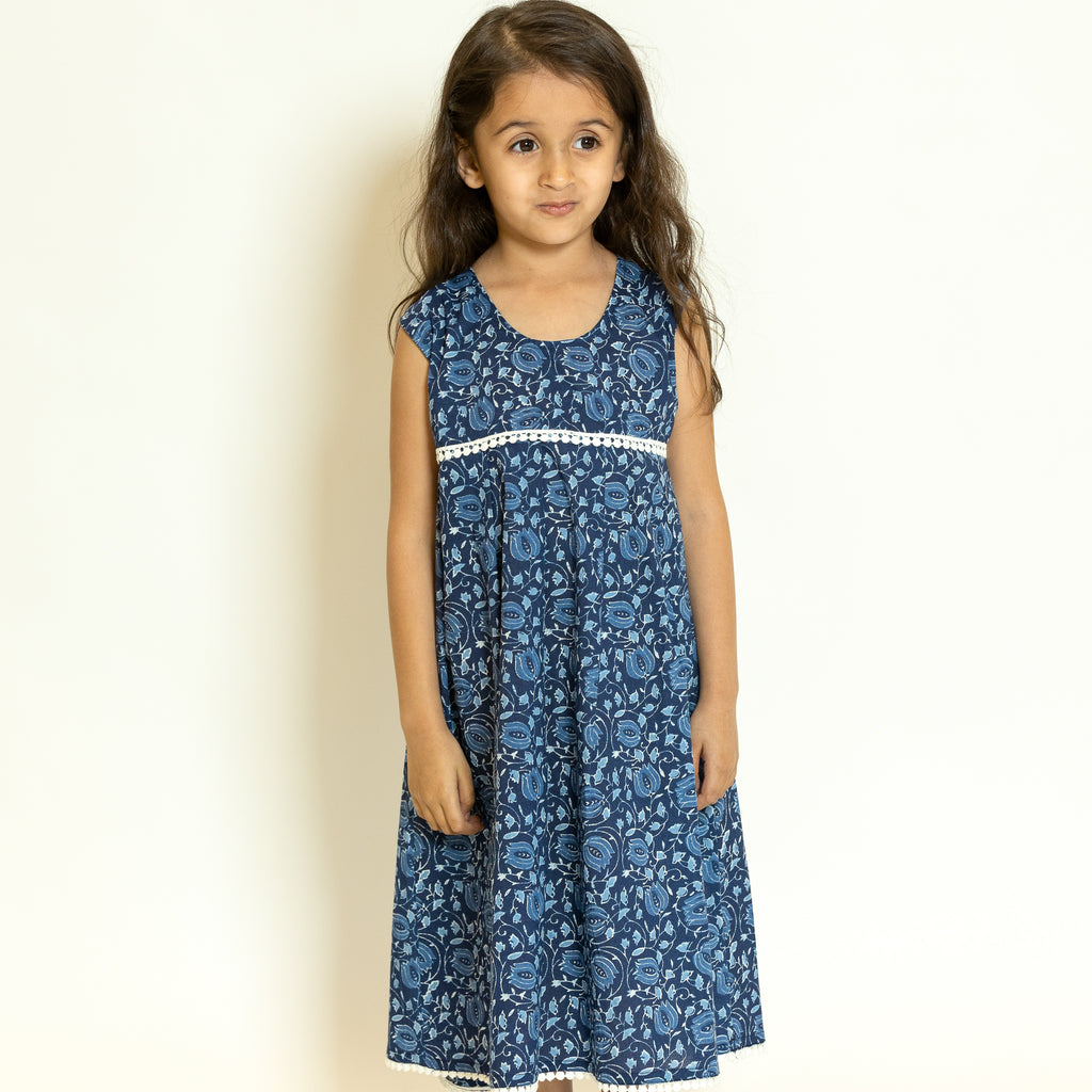 GIRLS -  Aarika's Closet