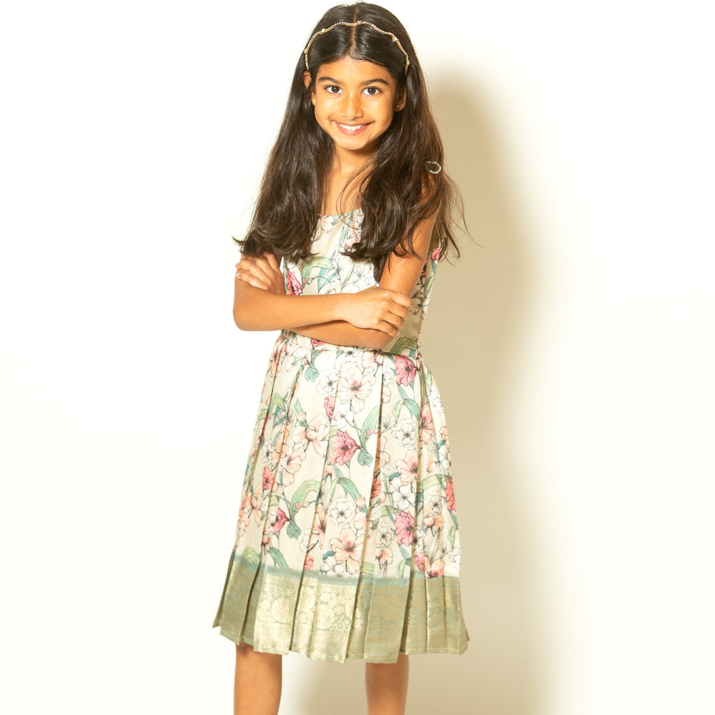 GIRLS -  Aarika's Closet