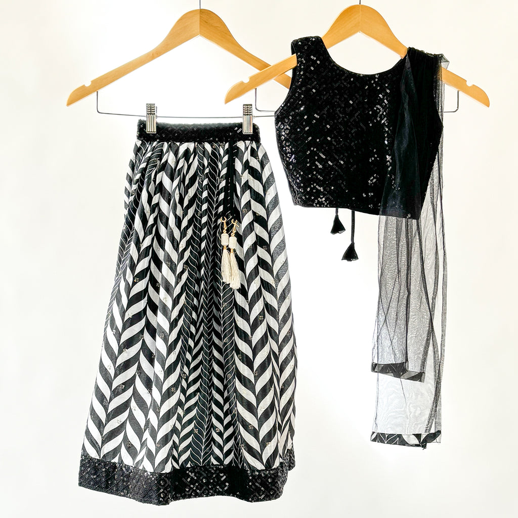 GIRLS -  Aarika's Closet