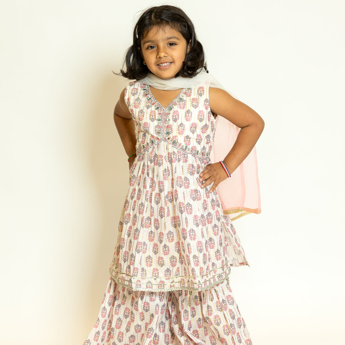 GIRLS -  Aarika's Closet