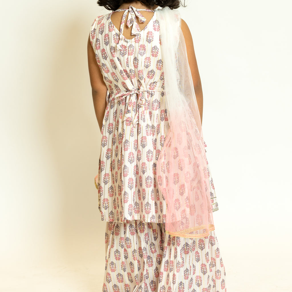 GIRLS -  Aarika's Closet