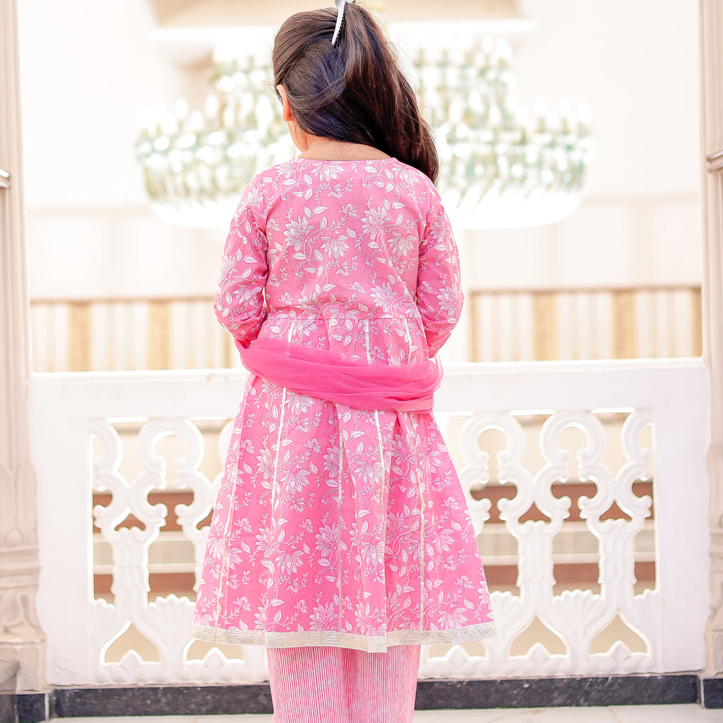 GIRLS -  Aarika's Closet
