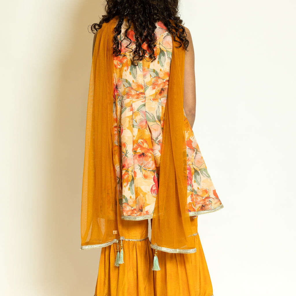 GIRLS -  Aarika's Closet