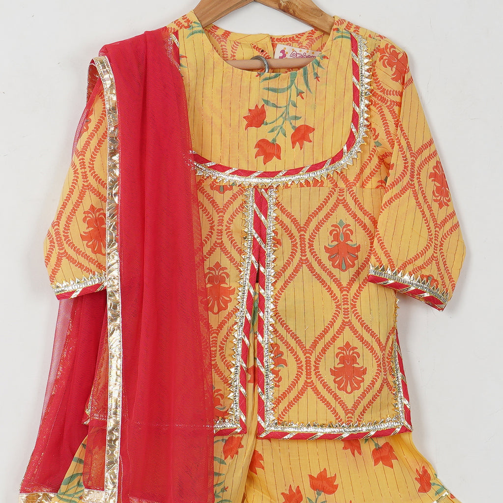 GIRLS -  Aarika's Closet