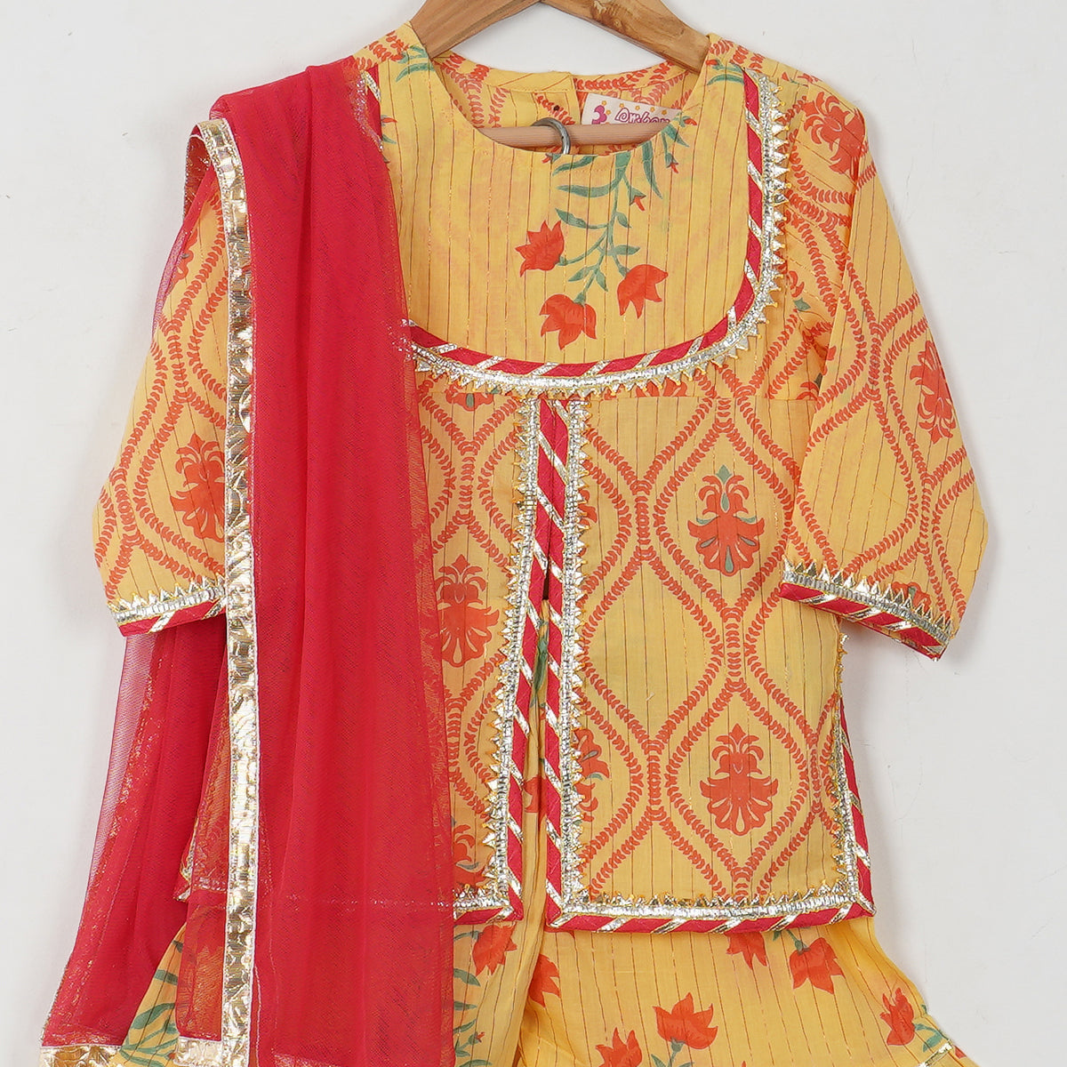 GIRLS -  Aarika's Closet