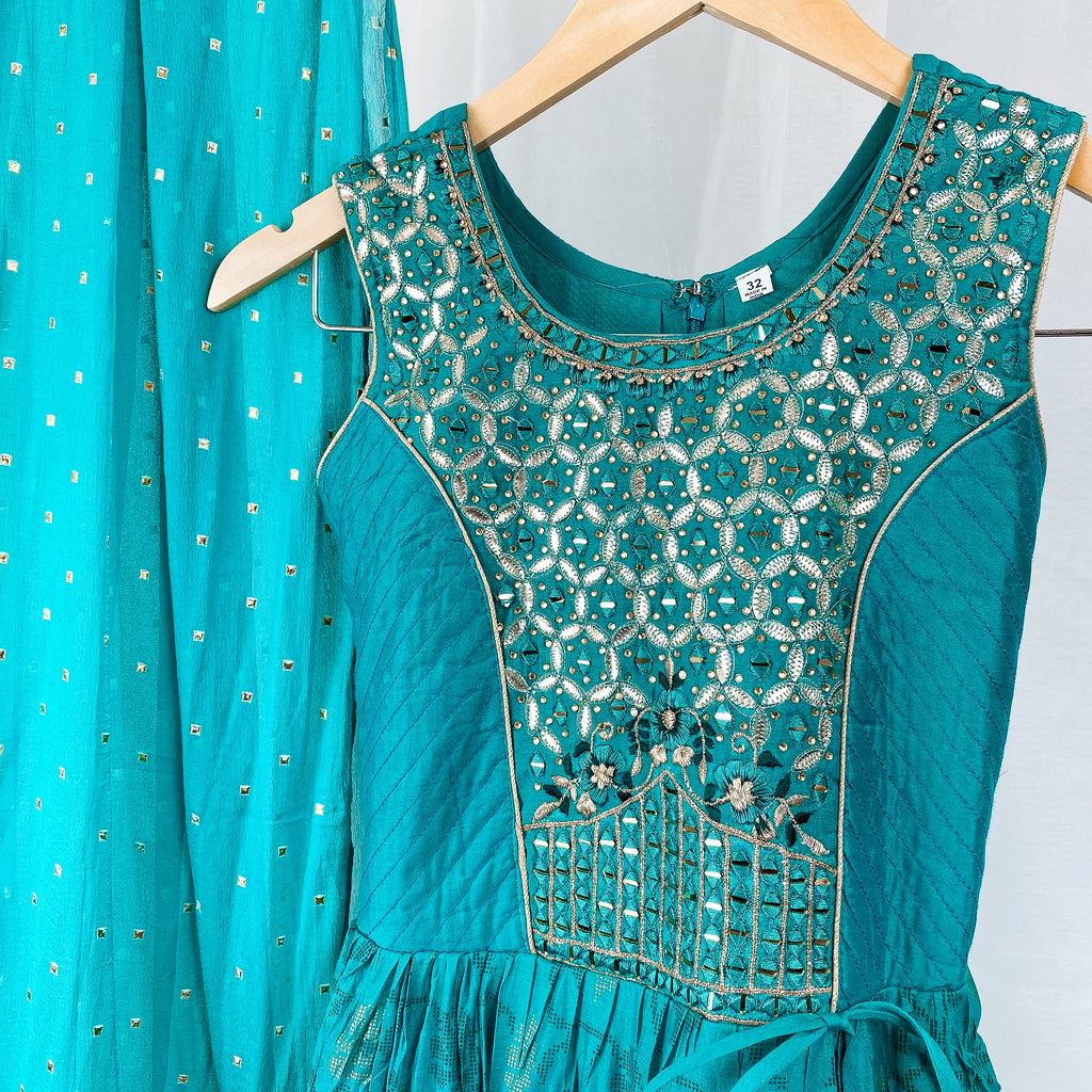GIRLS -  Aarika's Closet