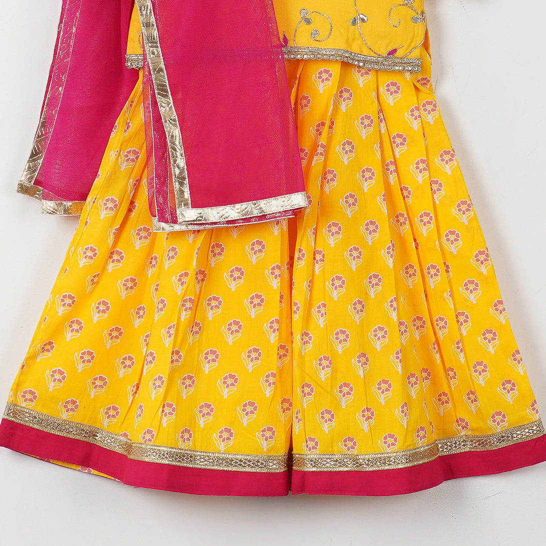 GIRLS -  Aarika's Closet