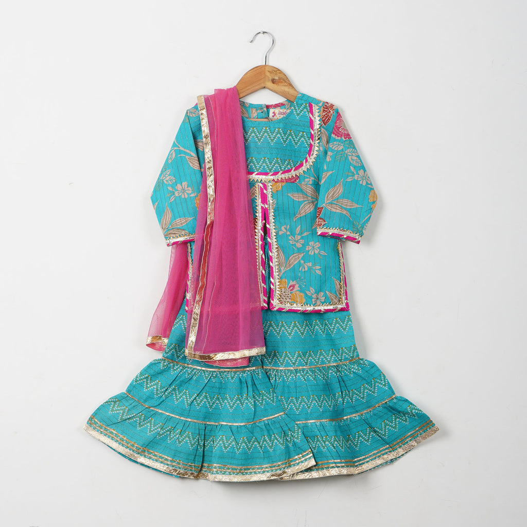 GIRLS -  Aarika's Closet
