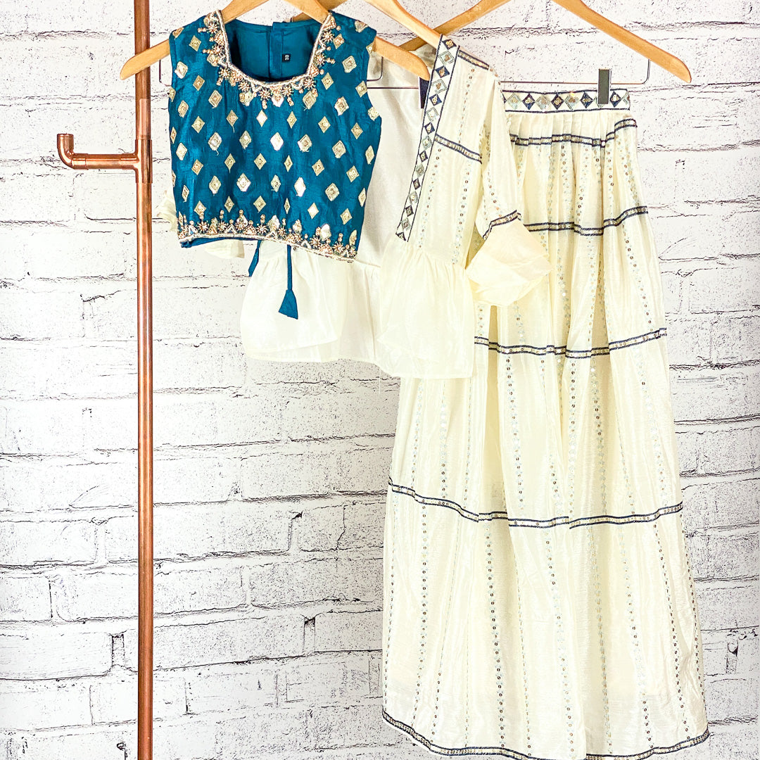 GIRLS -  Aarika's Closet