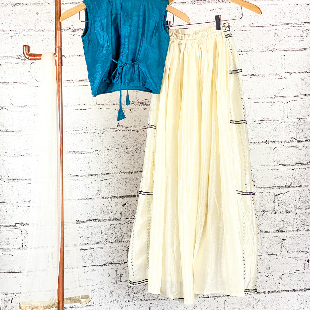 GIRLS -  Aarika's Closet