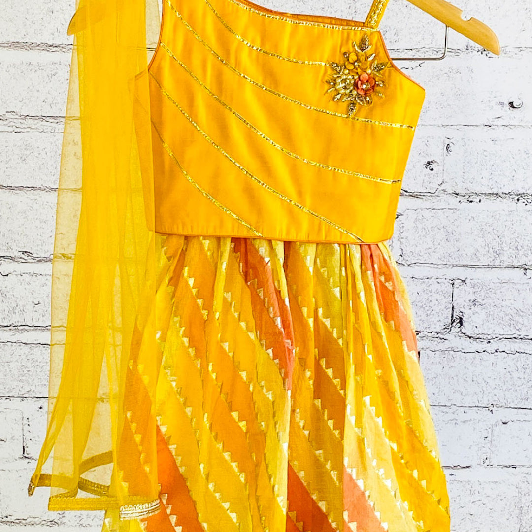 GIRLS -  Aarika's Closet
