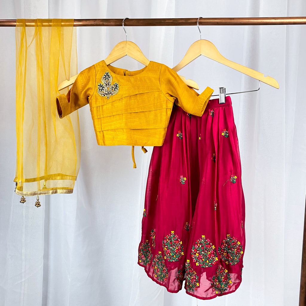 GIRLS -  Aarika's Closet