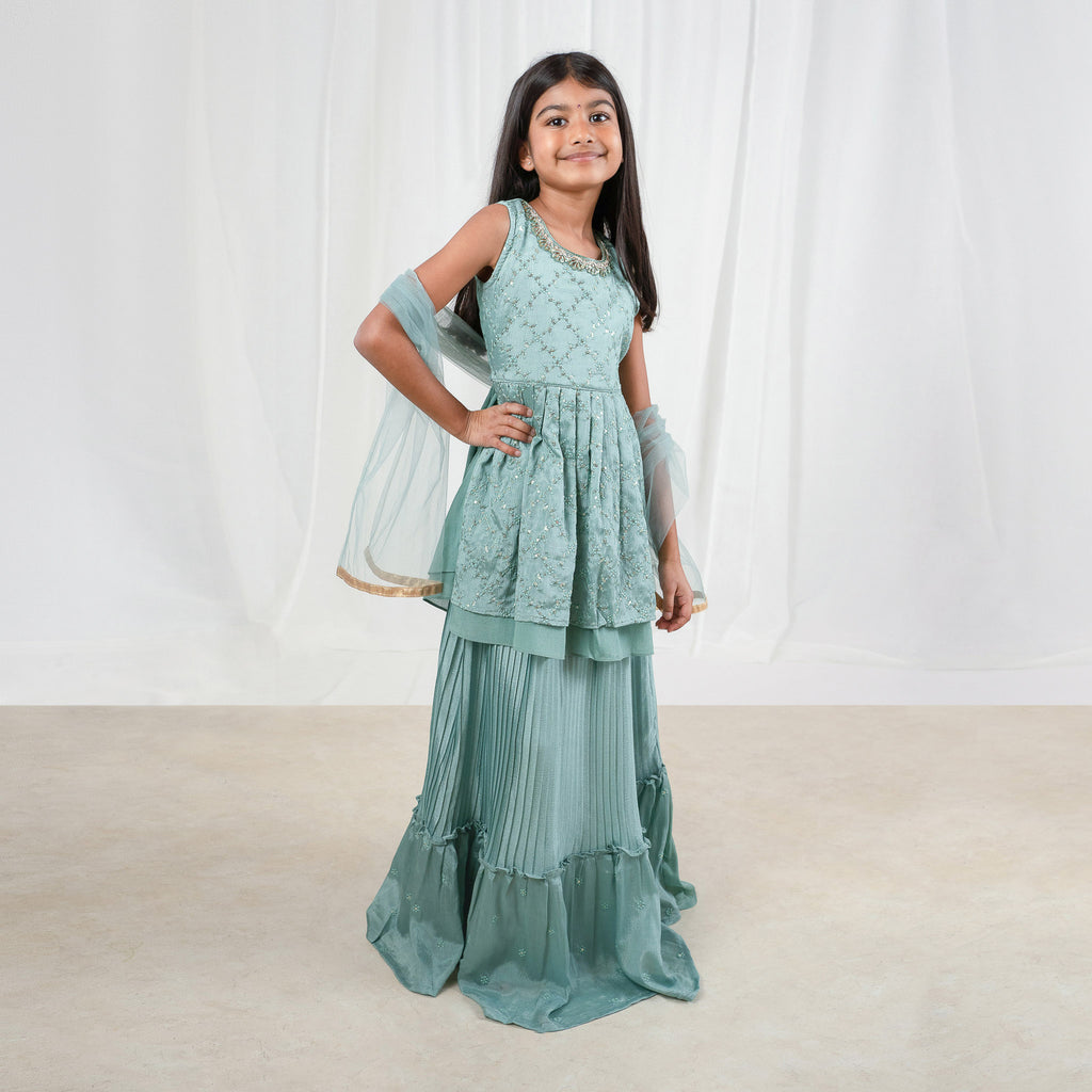 GIRLS -  Aarika's Closet