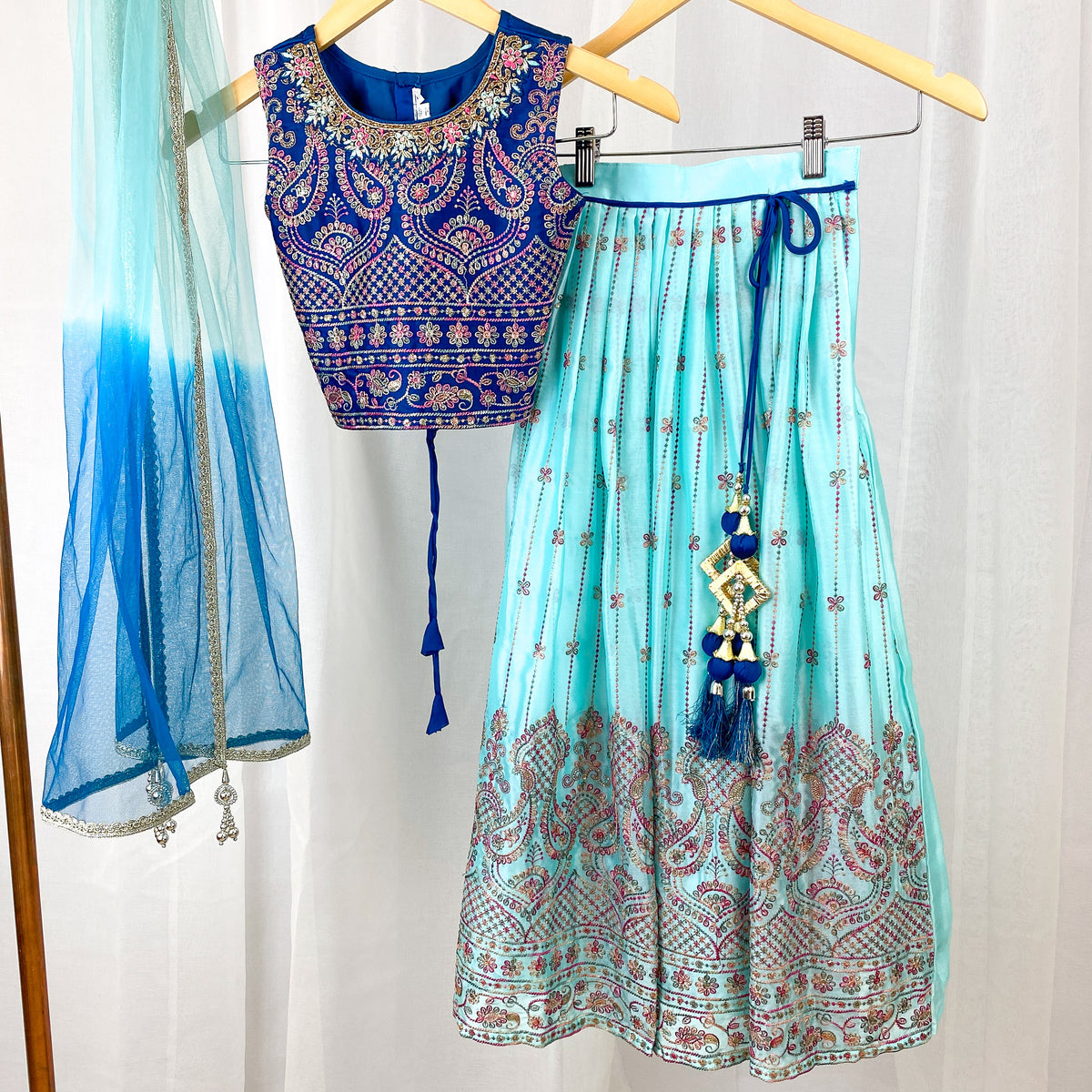 GIRLS -  Aarika's Closet