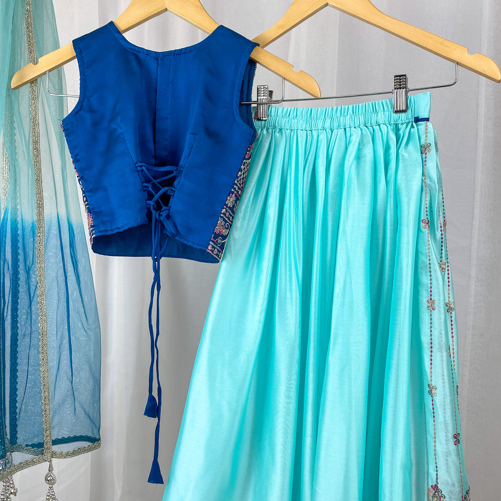 GIRLS -  Aarika's Closet