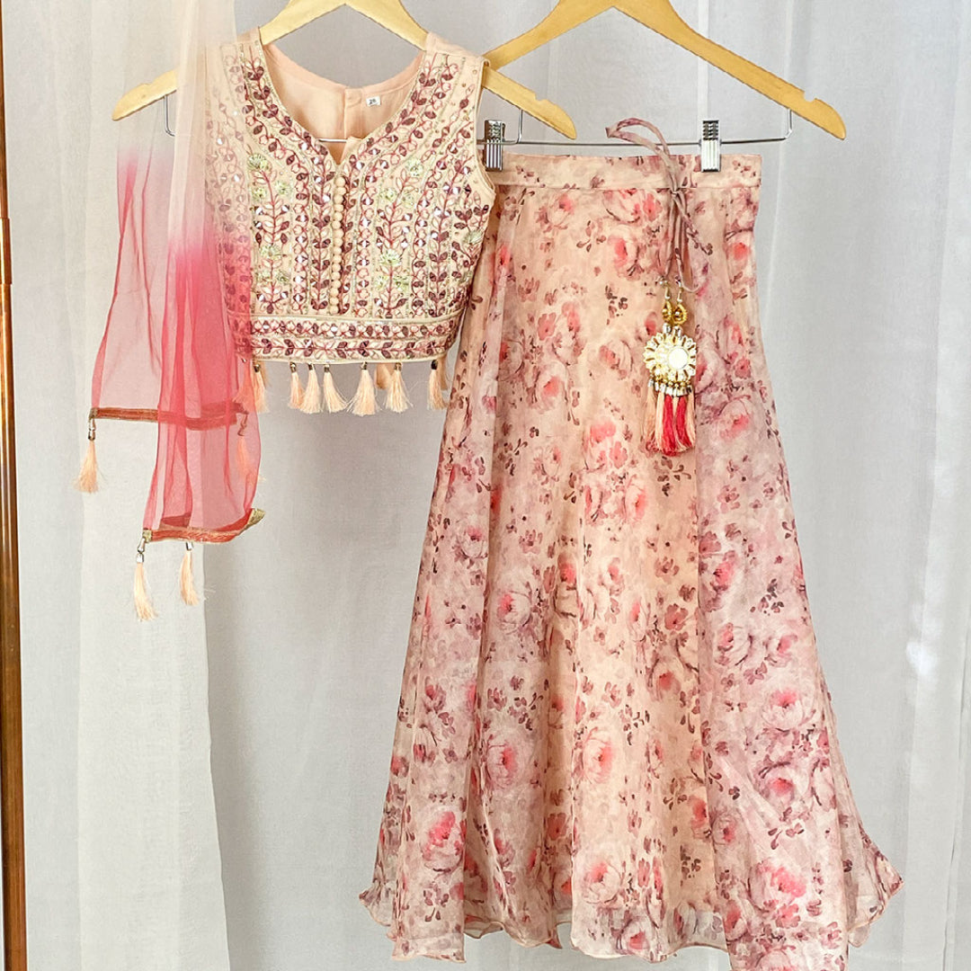 GIRLS -  Aarika's Closet