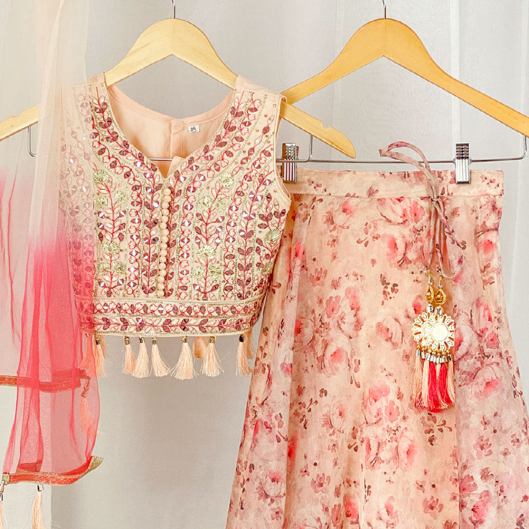 GIRLS -  Aarika's Closet