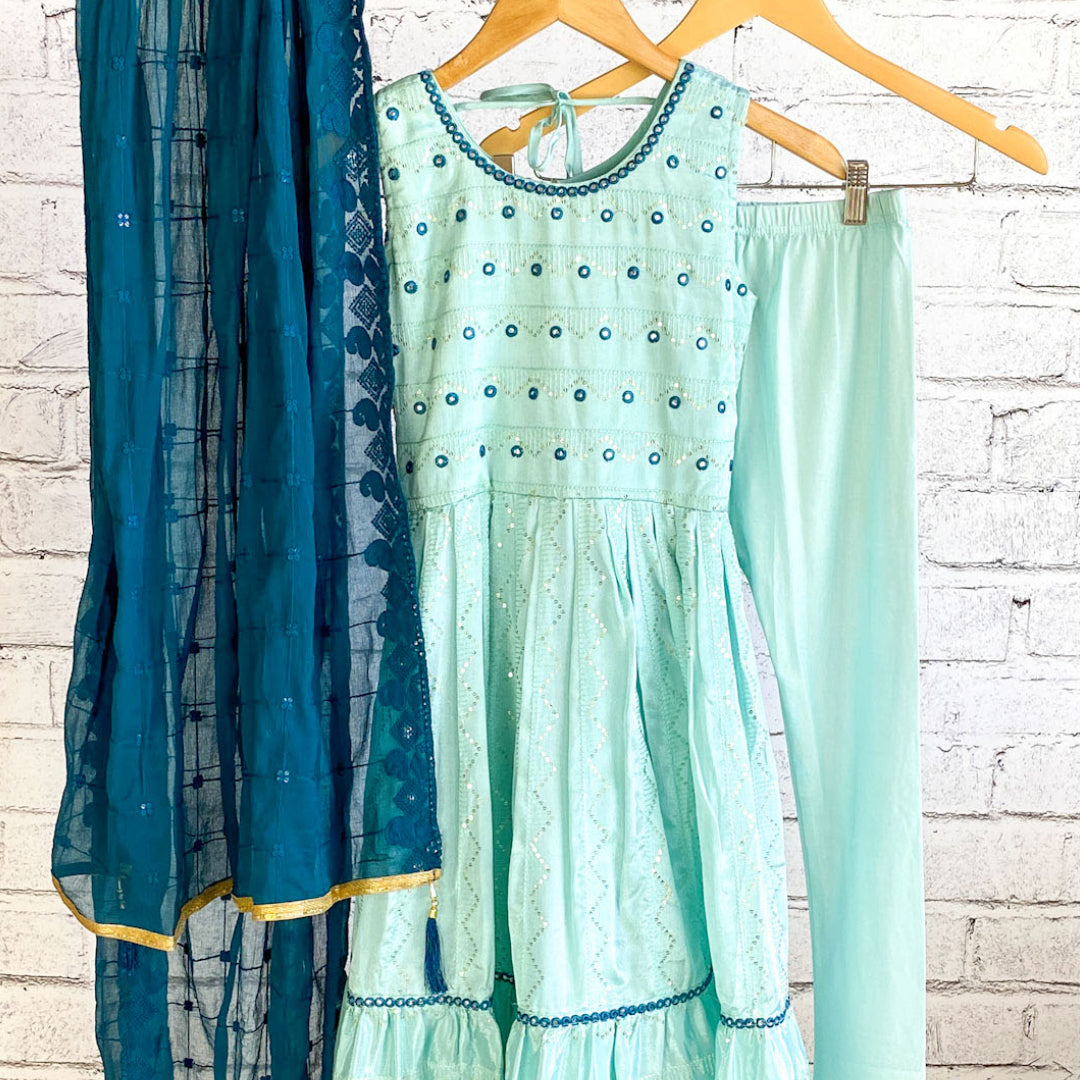 GIRLS -  Aarika's Closet
