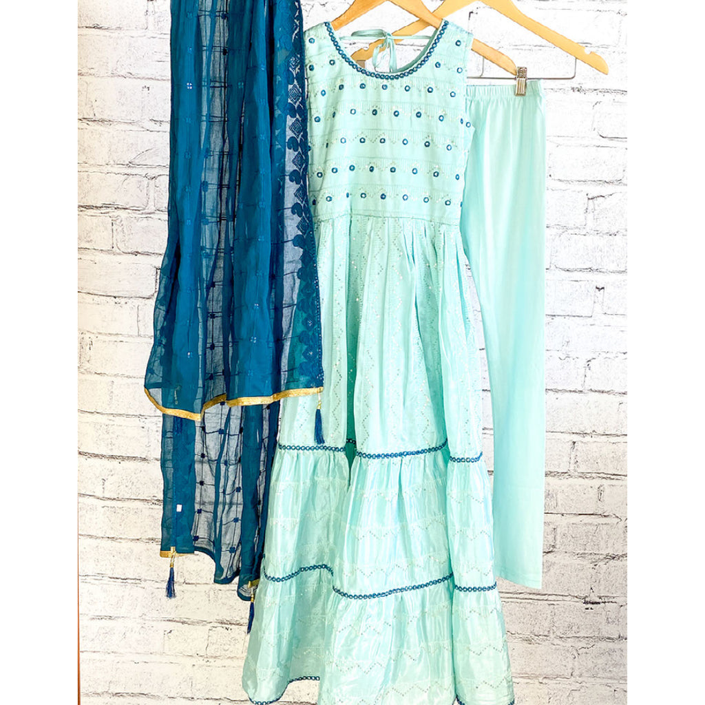 GIRLS -  Aarika's Closet