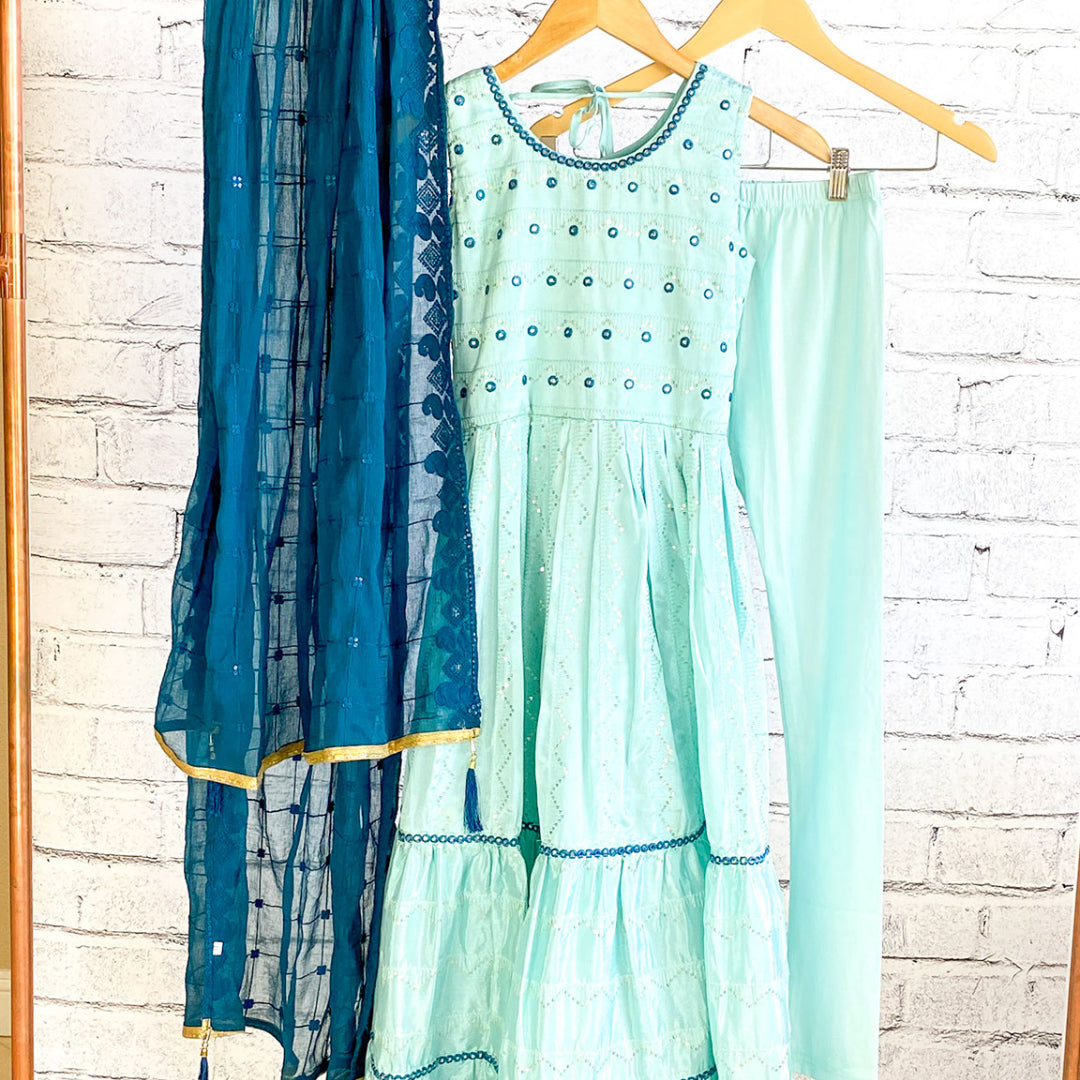 GIRLS -  Aarika's Closet