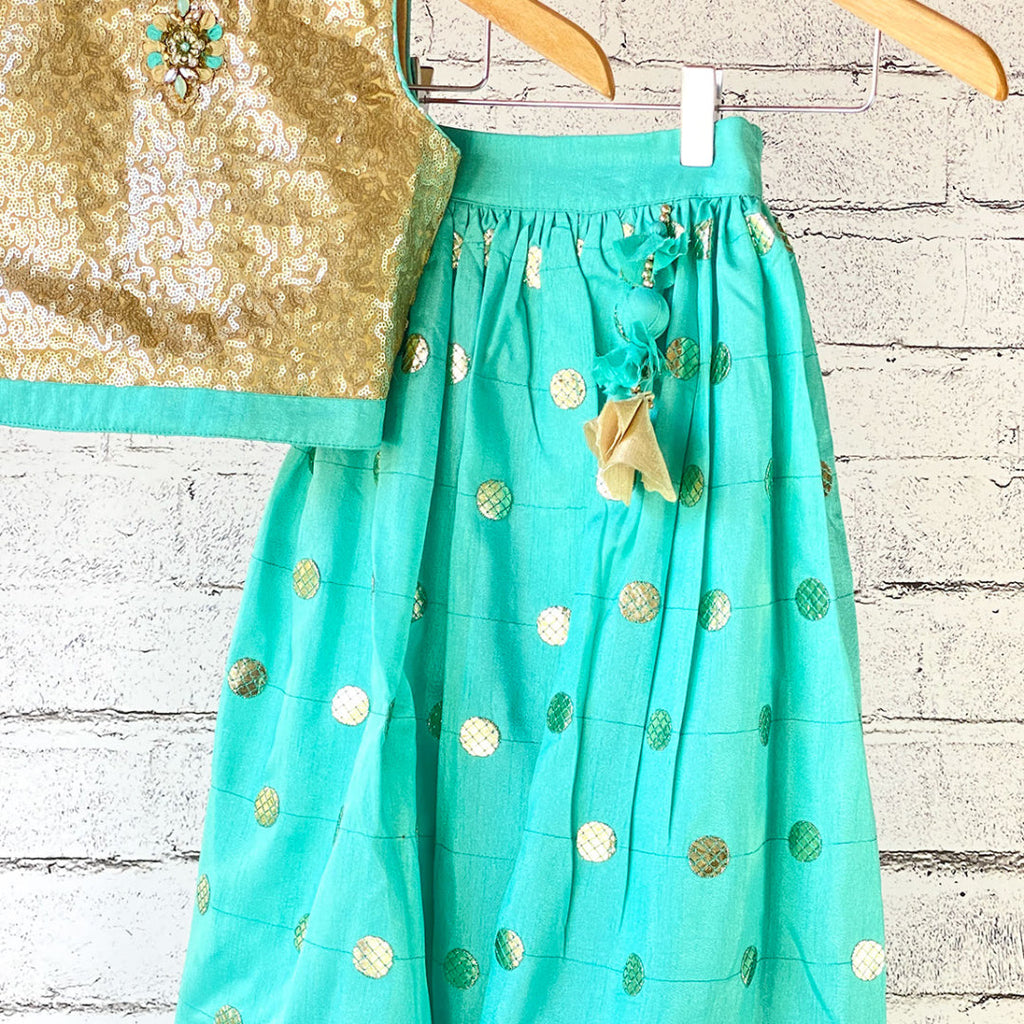GIRLS -  Aarika's Closet